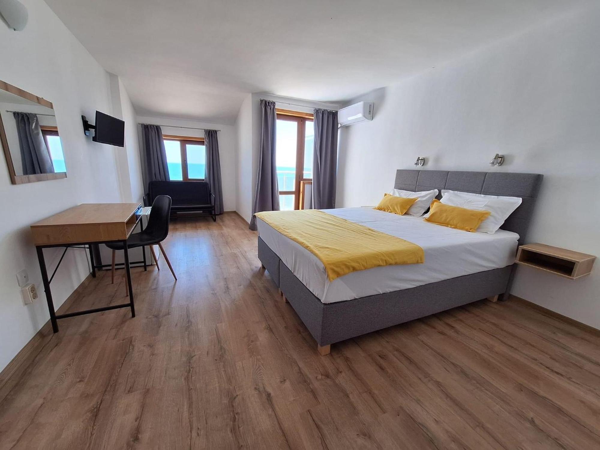 Palma Beach Hotel 크레네보 외부 사진