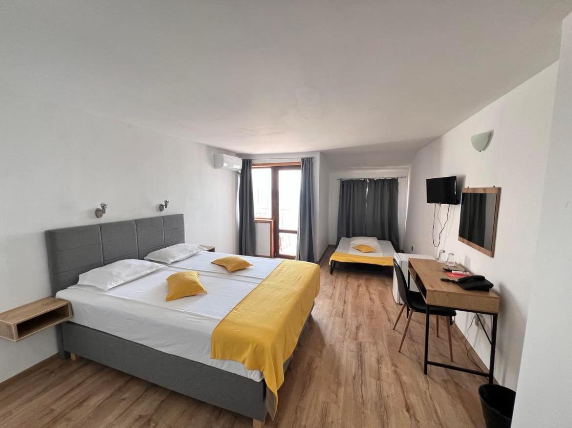Palma Beach Hotel 크레네보 외부 사진