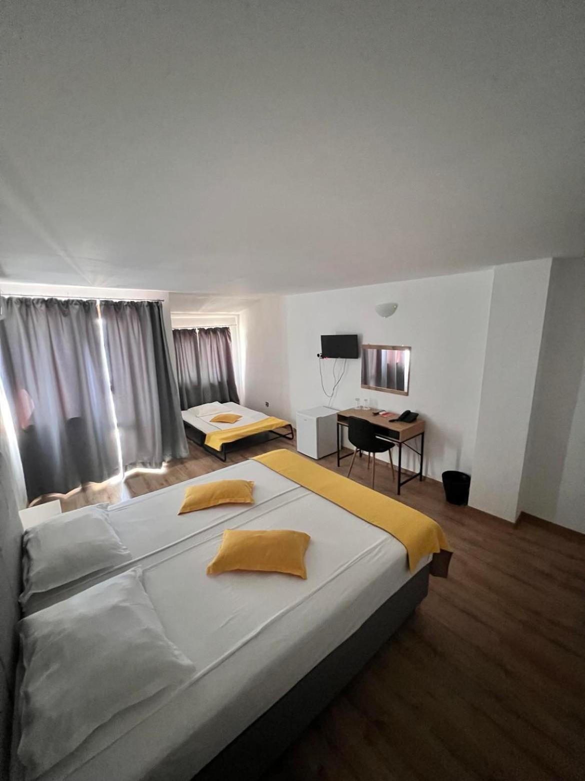 Palma Beach Hotel 크레네보 외부 사진