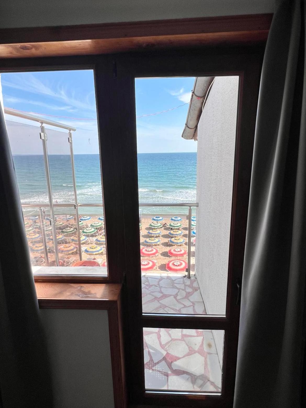 Palma Beach Hotel 크레네보 외부 사진